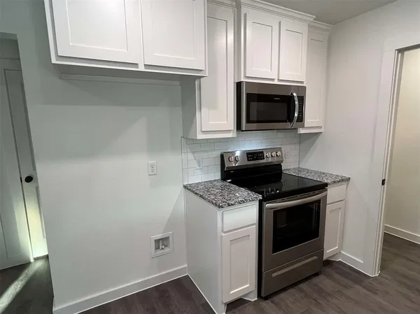 $1,295 | 2526 South Fannin Avenue, Denison, TX 75020