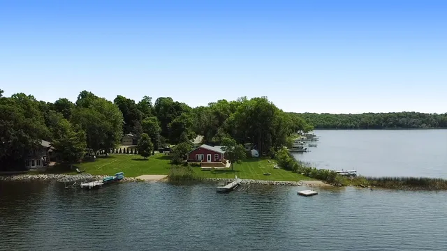 $795,000 | 13150 Maple Cir Drive Southeast, Glenwood, MN 56334