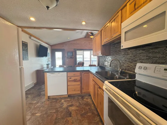 $795,000 | 13150 Maple Cir Drive Southeast, Glenwood, MN 56334