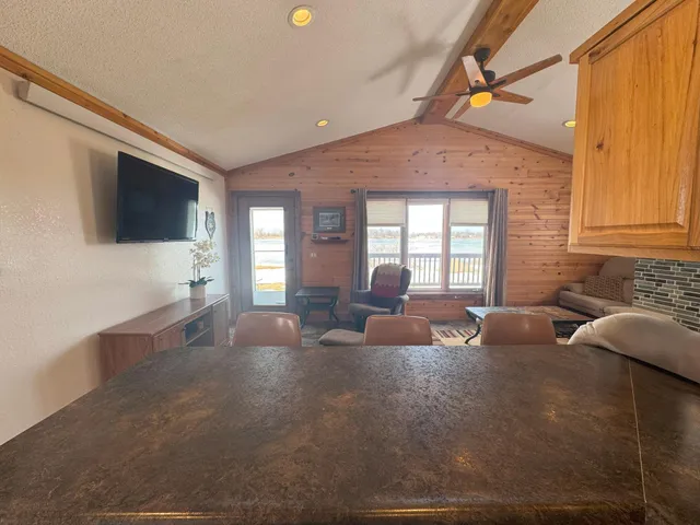 $795,000 | 13150 Maple Cir Drive Southeast, Glenwood, MN 56334