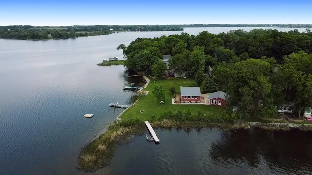 $795,000 | 13150 Maple Cir Drive Southeast, Glenwood, MN 56334