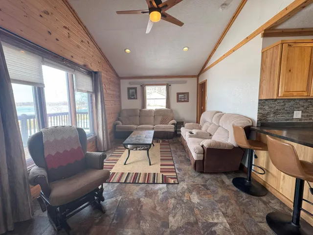 $795,000 | 13150 Maple Cir Drive Southeast, Glenwood, MN 56334