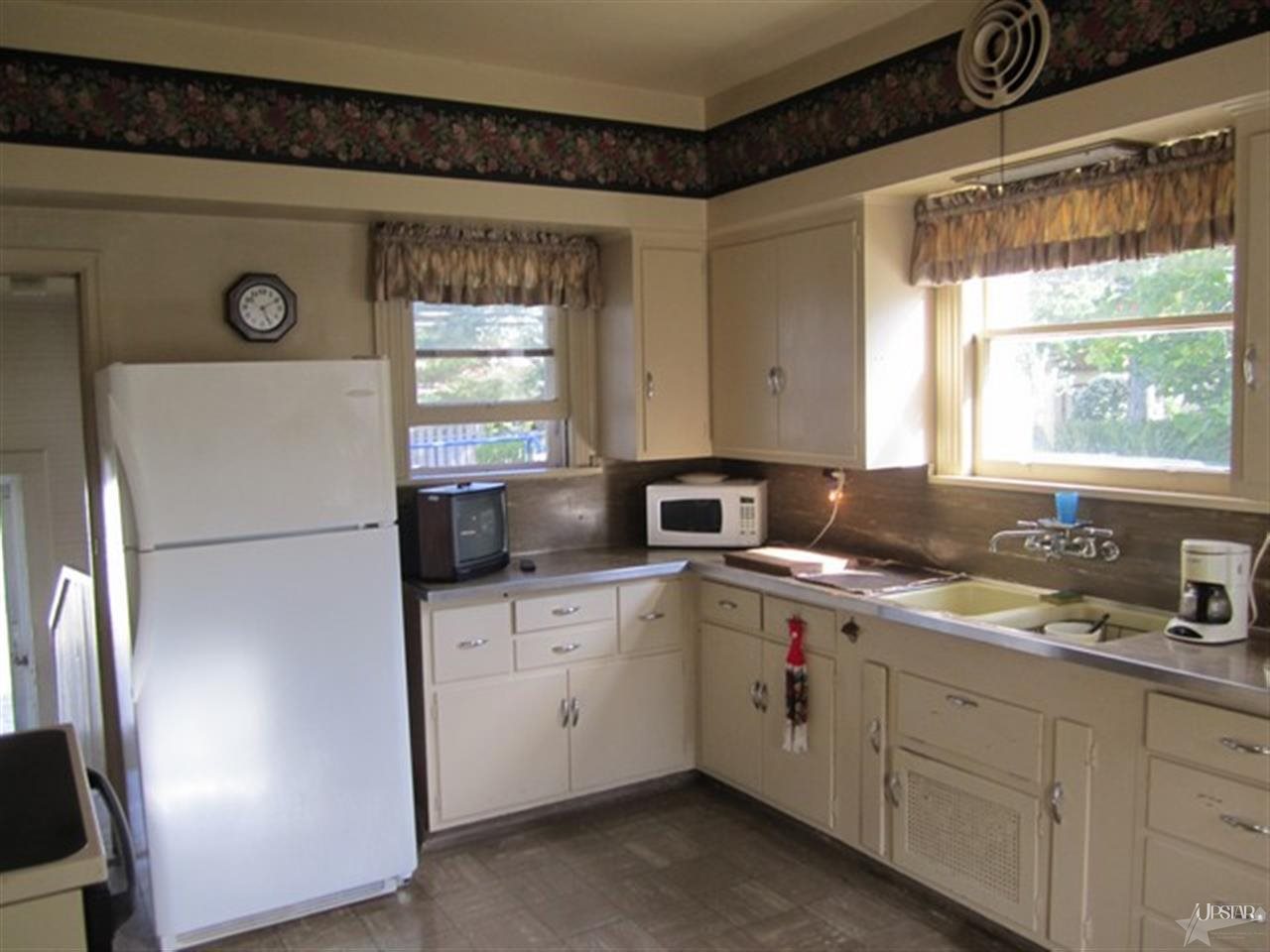 415 North Broadway Street Butler, IN 46721 - Photo 3 of 18