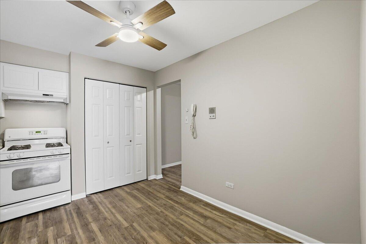 405 Old Stone Road, Unit E4 Munster, IN 46321 - Photo 5 of 25 1200x800