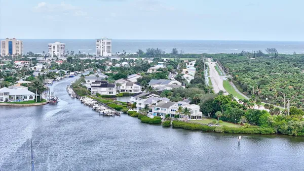 $650,000 | 2486 Harbour Cove Drive, Hutchinson Island, FL 34949