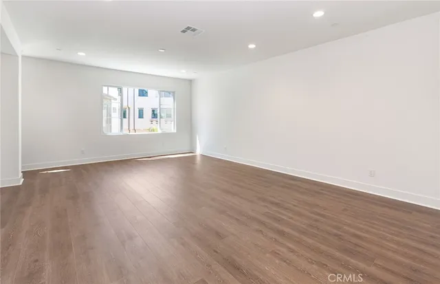 $1,249,329 | 150 Bridle Drive, Burbank, CA 91506