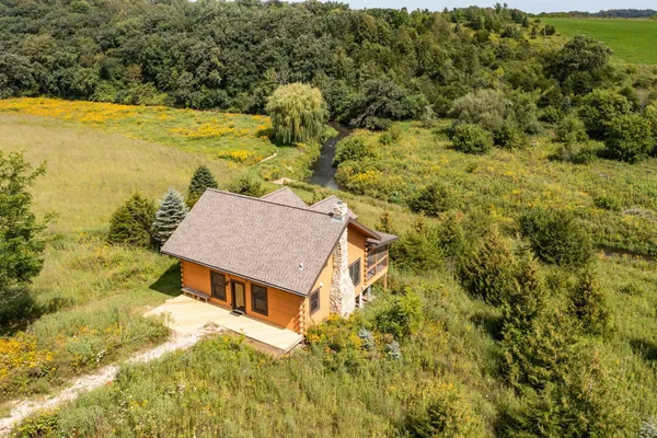 $1,050,000 | 8 Spring Grove, Mabel, MN 55954