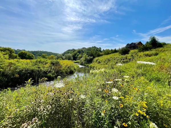 $1,050,000 | 8 Spring Grove, Mabel, MN 55954