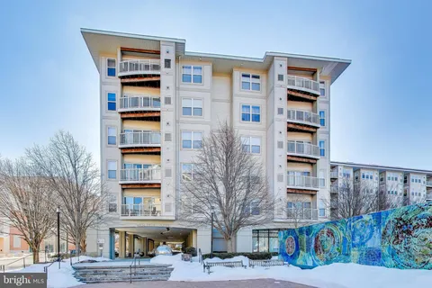 $320,000 | 8045 Newell Street, Unit 121, Silver Spring, MD 20910