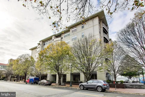 $320,000 | 8045 Newell Street, Unit 121, Silver Spring, MD 20910