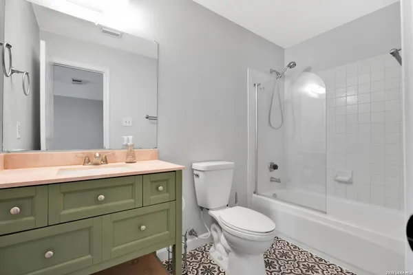 $1,995 | 9443 Sycamore Brook, San Antonio, TX 78254