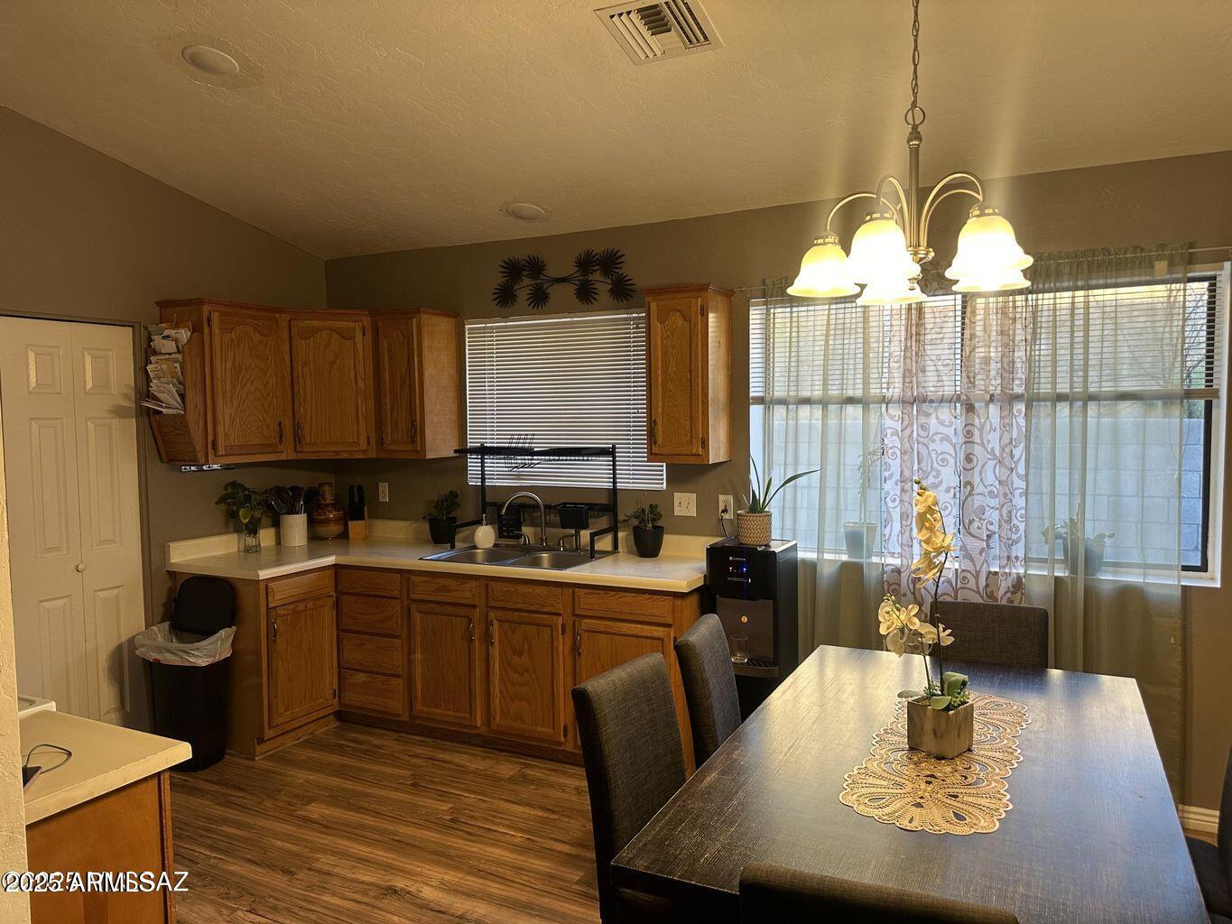 1249 Pendleton Drive Rio Rico, AZ 85648 - Photo 4 of 14 Dining Area