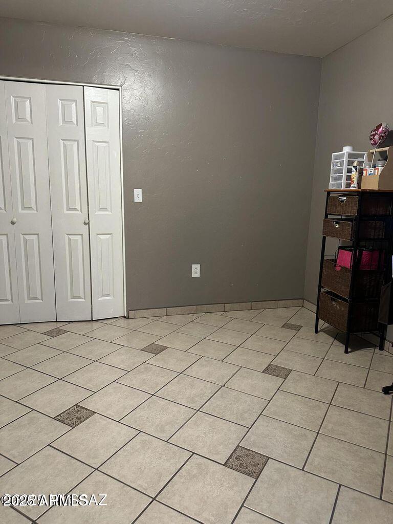 1249 Pendleton Drive Rio Rico, AZ 85648 - Photo 5 of 14 Bdrm 4