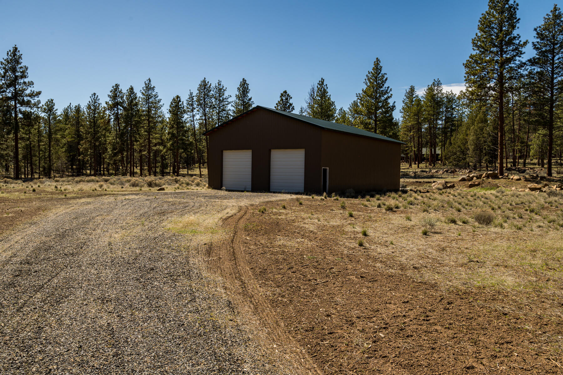 16611 Wilt Road Sisters, OR 97759 - Photo 50 of 55 Pole barn with 12' RV doors