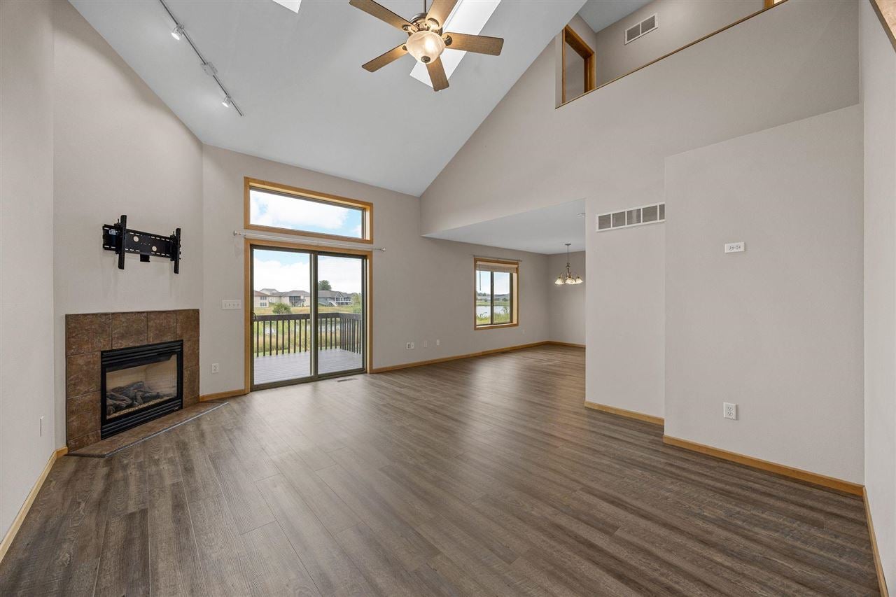 170 South Park Ridge Road North Liberty, IA 52317 - Photo 5 of 44 Gallery Image 5