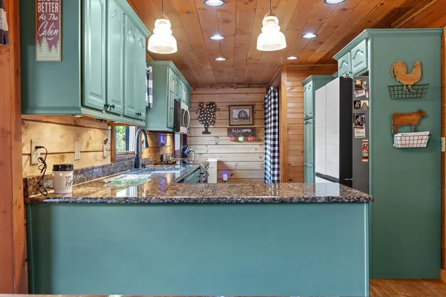 $600,000 | 161-155 Cherokee Ridge Drive, Ocoee, TN 37361