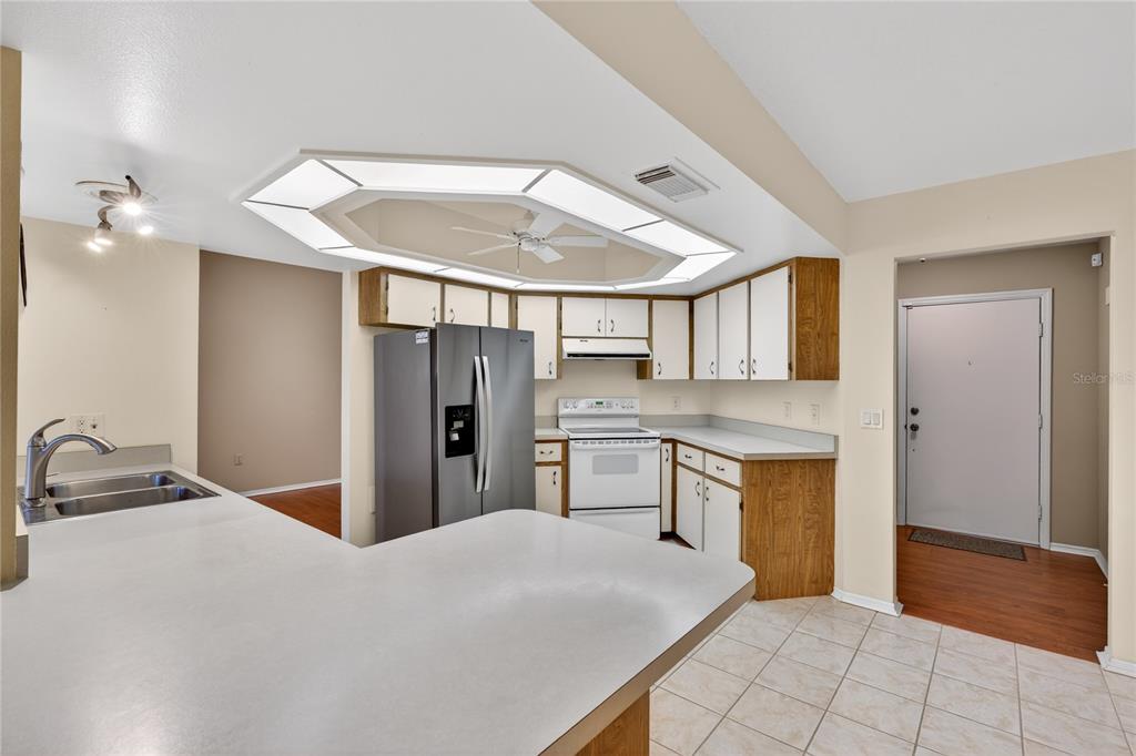 5852 Lincoln Road Venice, FL 34293 - Photo 14 of 61