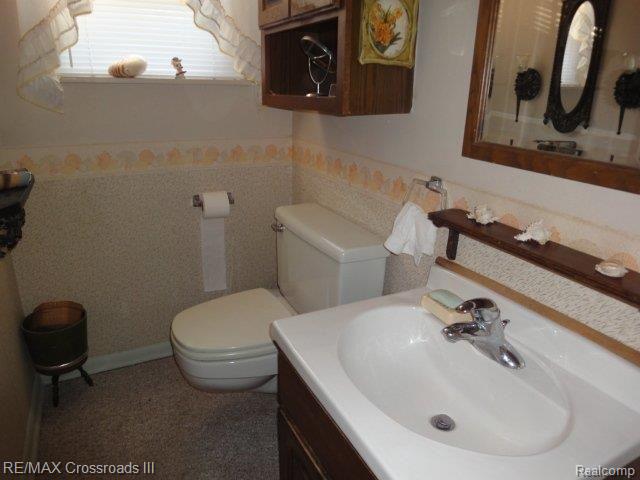 45011 Robson Road Belleville, MI 48111 - Photo 4 of 14 BATHROOM