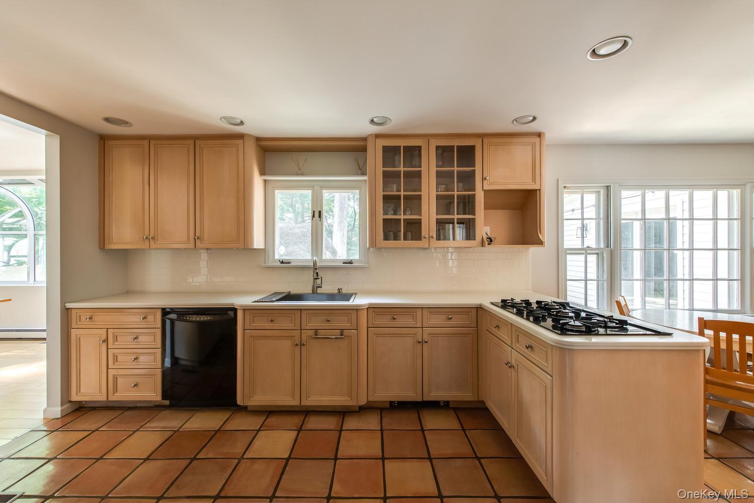 44 Pleasant Ridge Drive Poughkeepsie, NY 12603 - Photo 16 of 50