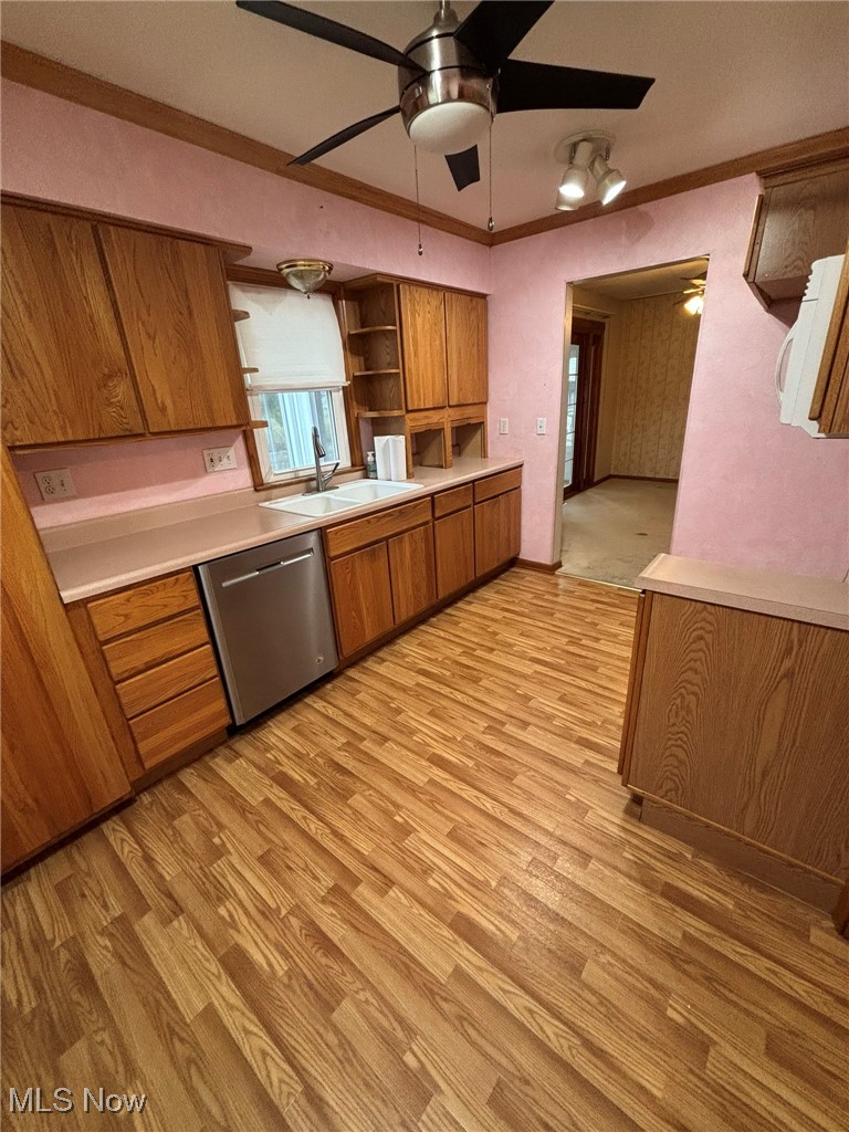 1039 Center Road Eastlake, OH 44095 - Photo 11 of 29 Kitchen featuring ample amount of cabinet space