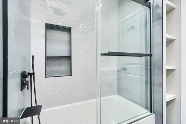 $840,000 | 11 Evarts Street Northeast, Washington, DC 20002