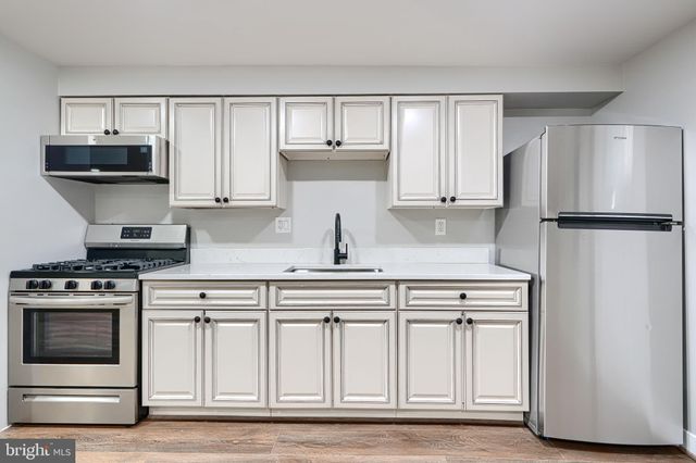 $840,000 | 11 Evarts Street Northeast, Washington, DC 20002