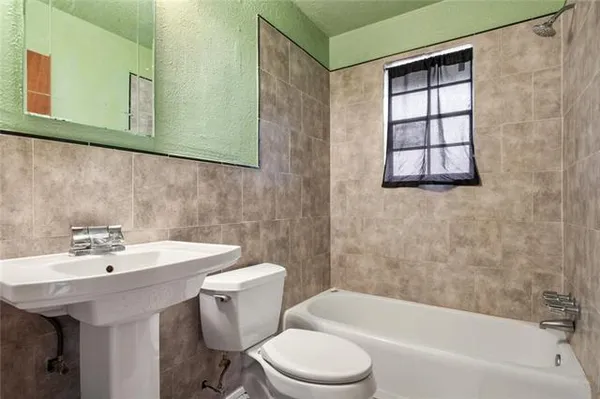 $1,350 | 5718 Dimaggio Place, Metairie, LA 70003