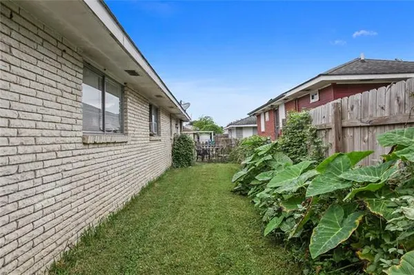 $1,350 | 5718 Dimaggio Place, Metairie, LA 70003
