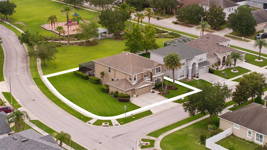 7627 Rathdown Lane Wesley Chapel, FL 33545 - Photo 3 of 57