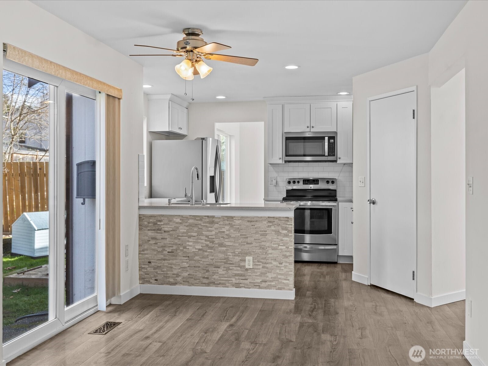 21234 Southeast 280th Street Maple Valley, WA 98038 - Photo 18 of 40