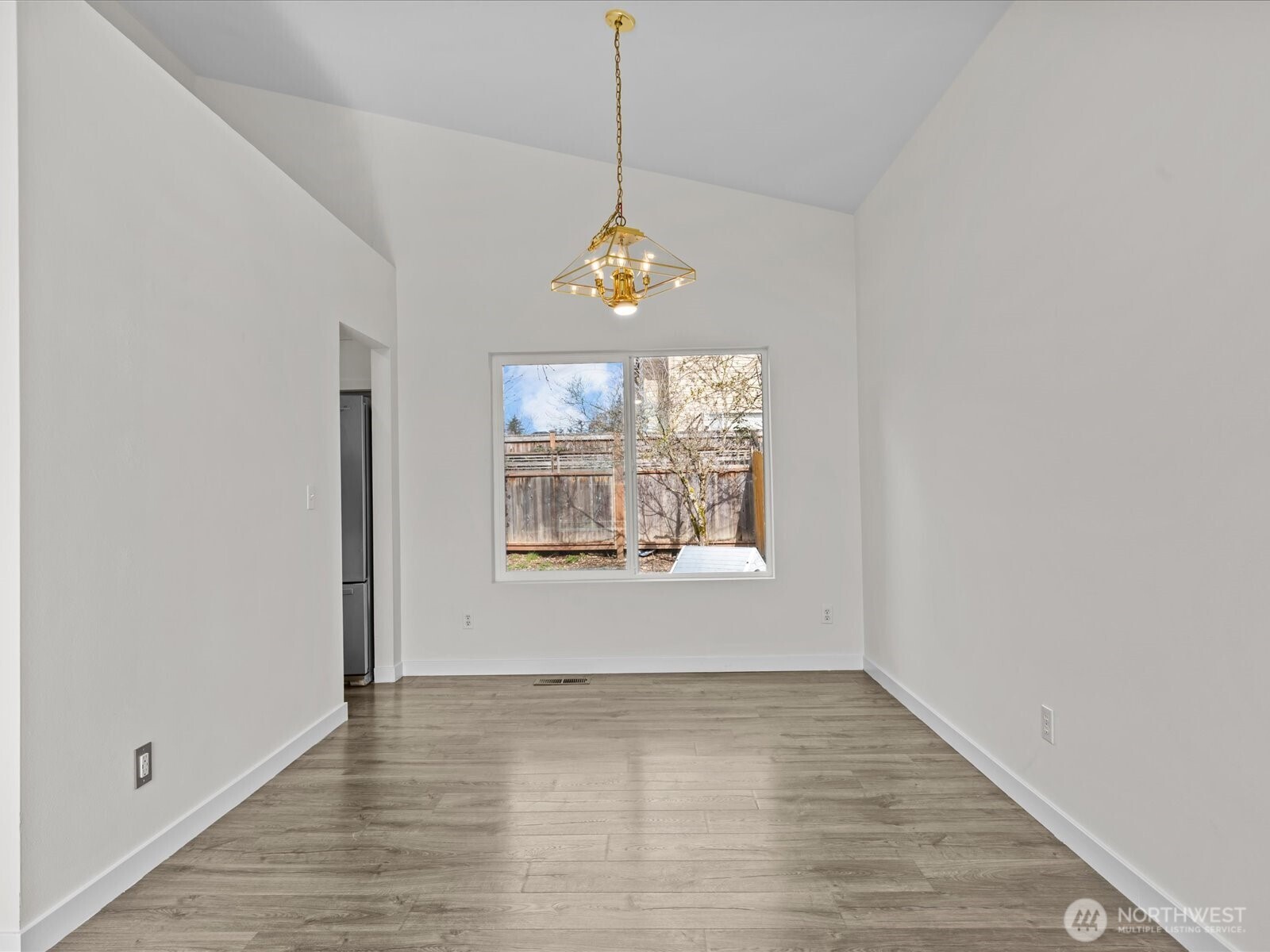 21234 Southeast 280th Street Maple Valley, WA 98038 - Photo 10 of 40