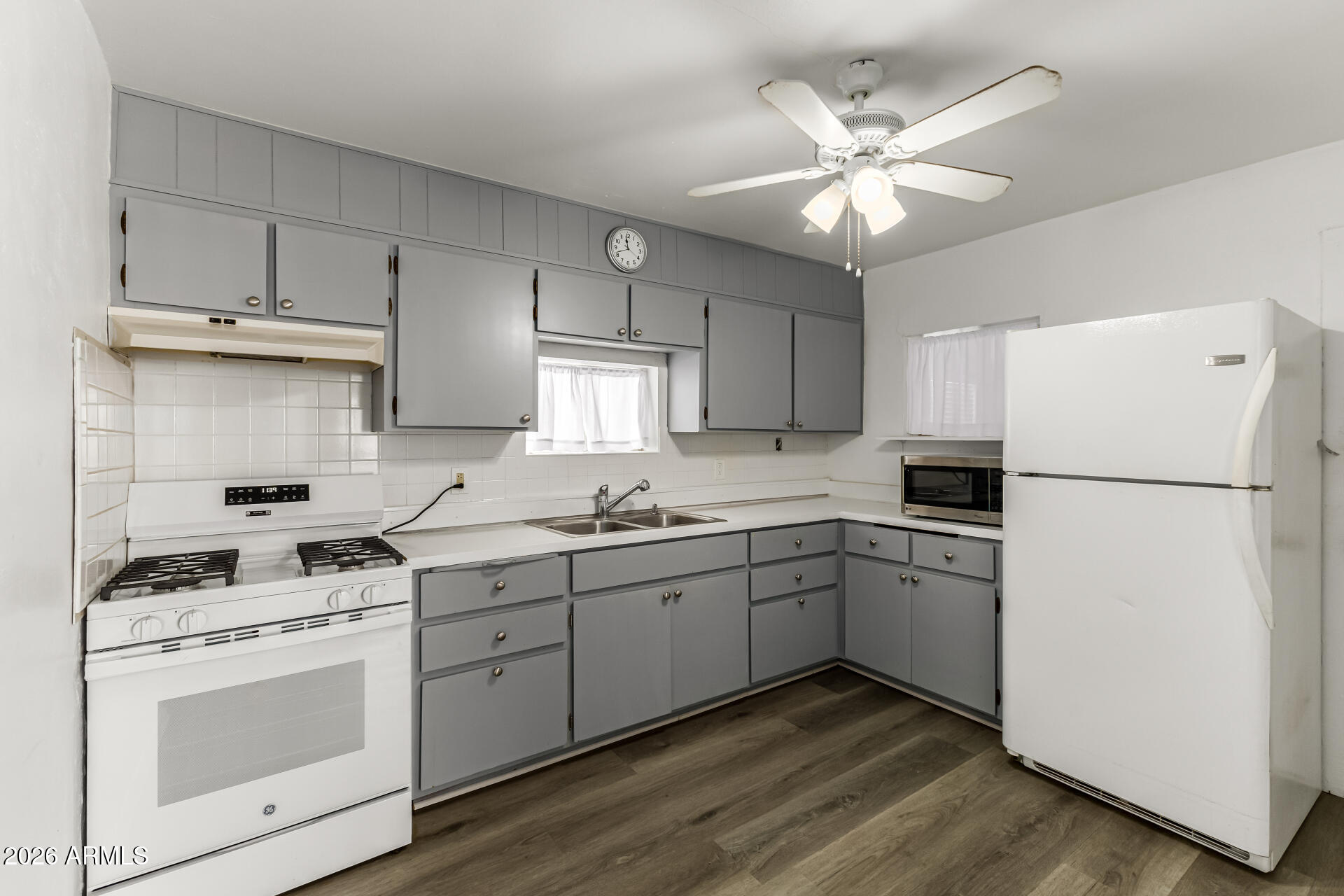 8920 North 10th Street Phoenix, AZ 85020 - Photo 2 of 22 11 - 10th