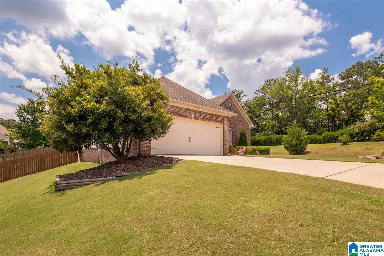 8101 Weatherstone Circle Bessemer, AL 35022 - Photo 3 of 29