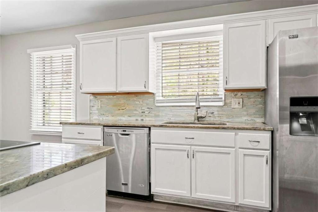 3917 Wedgefield Circle Decatur, GA 30035 - Photo 12 of 33 Gallery Image 12