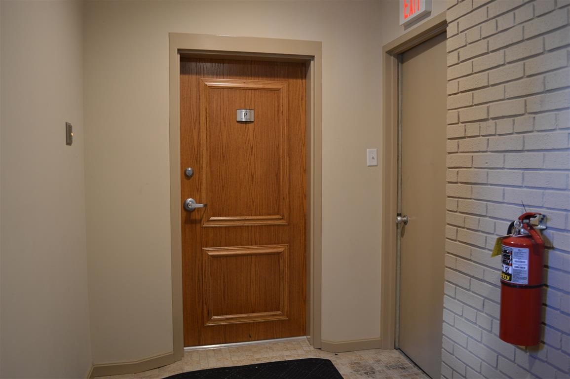 101 Southeast 3rd Street, Unit 4B Evansville, IN 47708 - Photo 6 of 30 Gallery Image 6