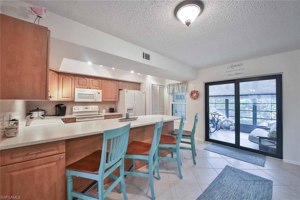 68 Marco Villas Drive, Unit R5 Marco Island, FL 34145 - Photo 3 of 14