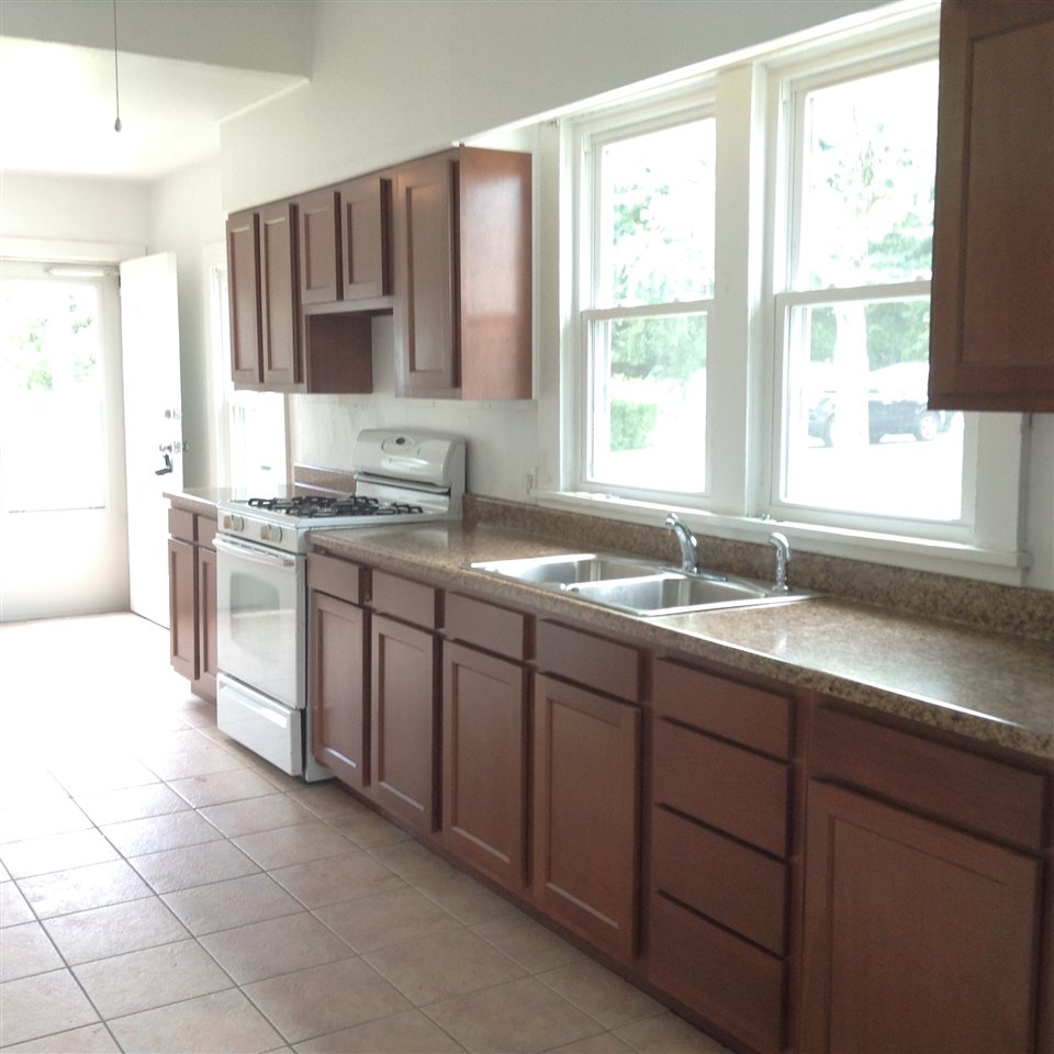 26308 Edison Road South Bend, IN 46628 - Photo 7 of 23