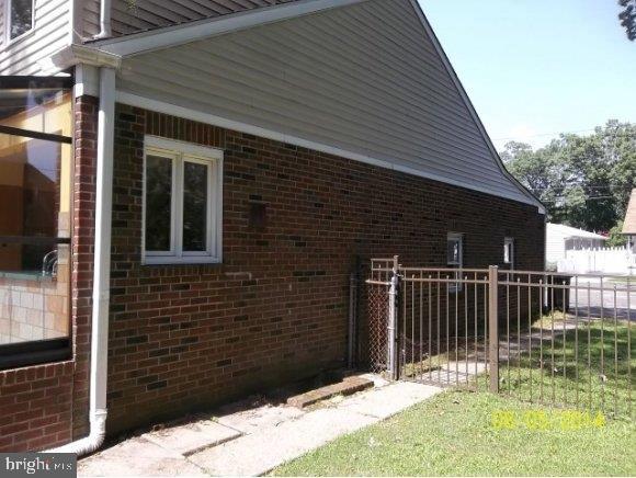 516 Henry Street Riverside, NJ 08075 - Photo 4 of 20