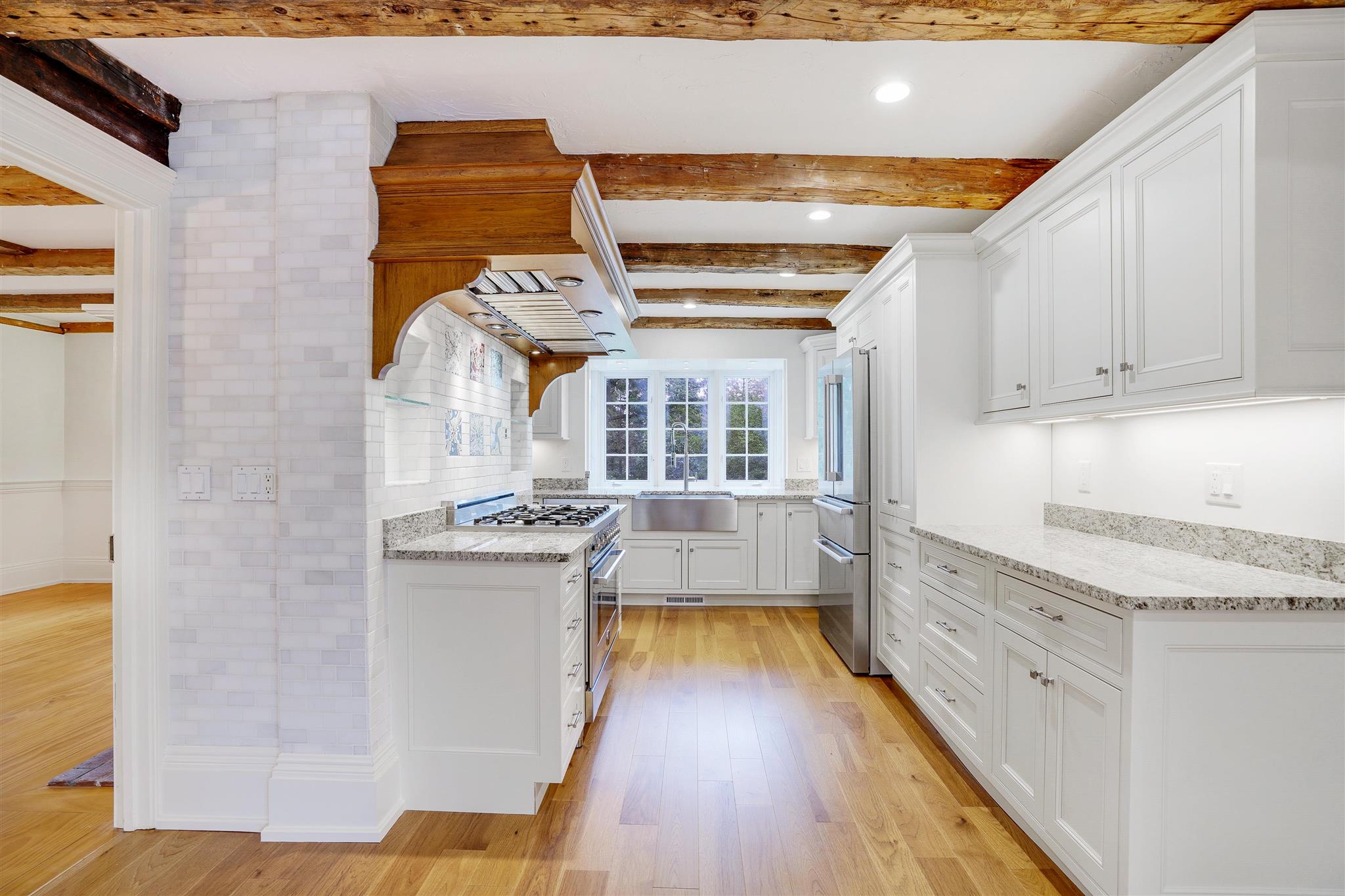 7 Emery Lane Stratham, NH 03885 - Photo 7 of 39
