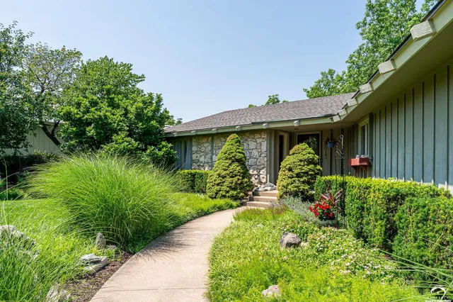 $469,900 | 2013 Camelback Drive, Lawrence, KS 66047