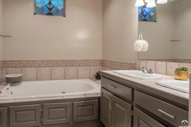 $469,900 | 2013 Camelback Drive, Lawrence, KS 66047