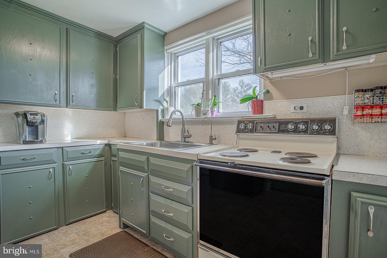 385 Zynn Road Downingtown, PA 19335 - Photo 17 of 38