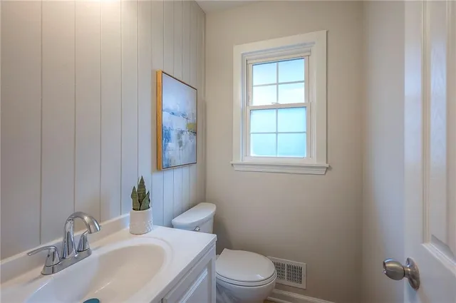 $284,900 | 4961 South Union Street, Independence, MO 64055