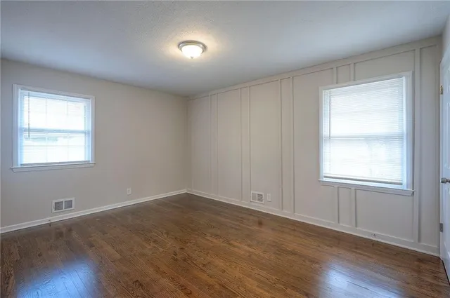 $284,900 | 4961 South Union Street, Independence, MO 64055