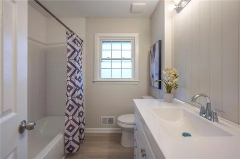 $284,900 | 4961 South Union Street, Independence, MO 64055