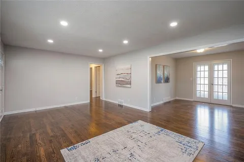 $284,900 | 4961 South Union Street, Independence, MO 64055