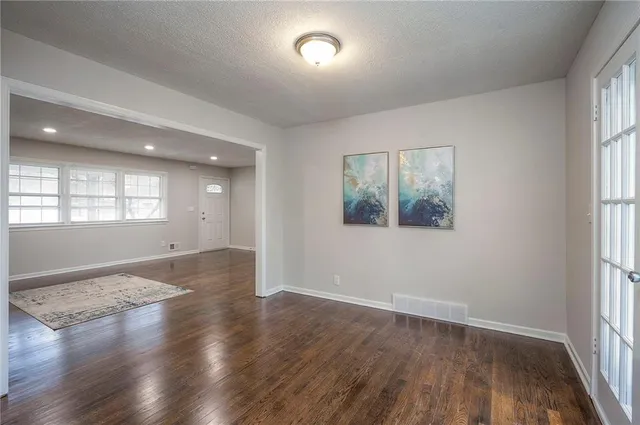 $284,900 | 4961 South Union Street, Independence, MO 64055