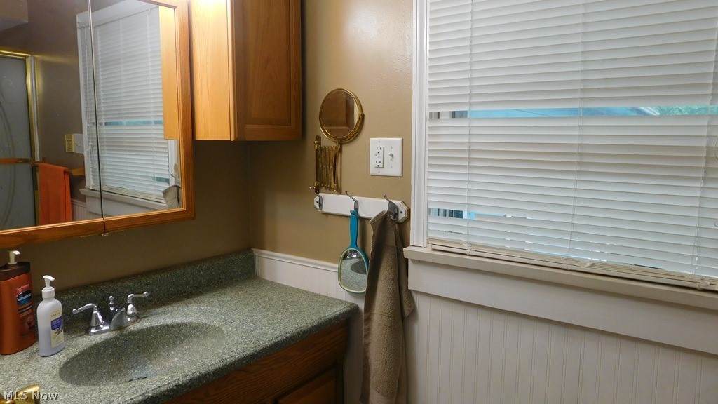 24908 Kennedy Ridge Road North Olmsted, OH 44070 - Photo 9 of 23 Gallery Image 9