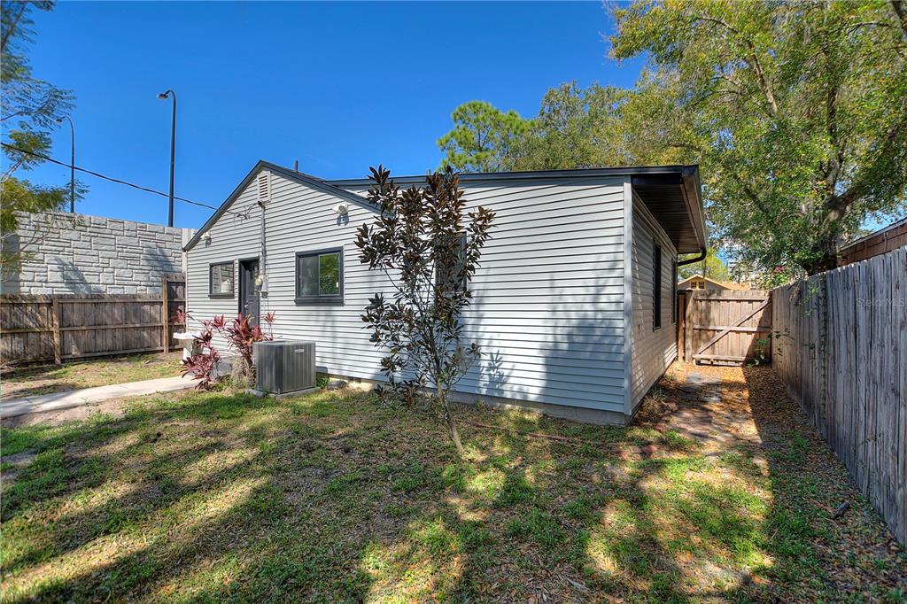 204 Harvard Street Orlando, FL 32804 - Photo 6 of 16