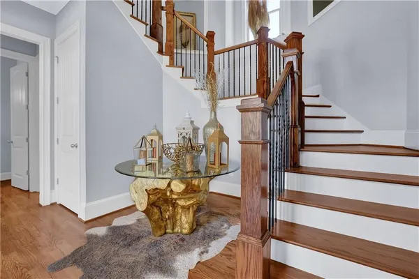 a view of entryway and hall